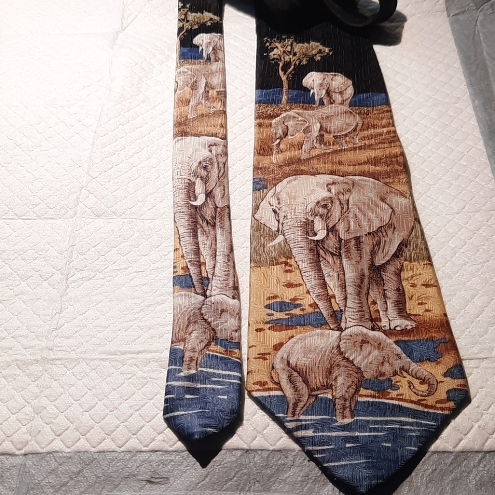 Men's Animal Tracks Elephant 🐘 Tie